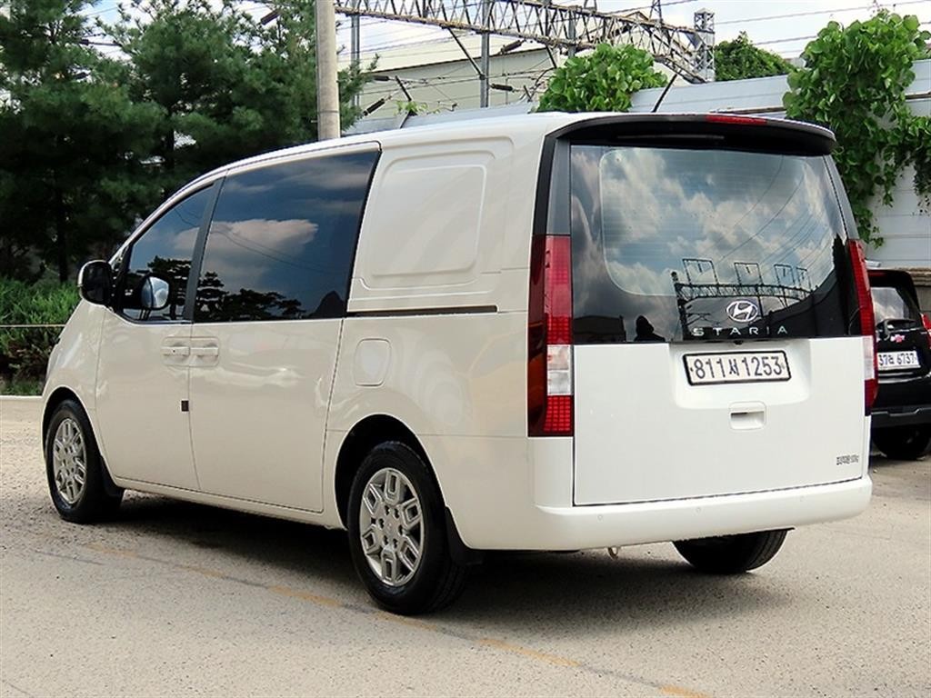 현대 스타리아 2WD 디젤 카고 모던 5인승 이미지 3