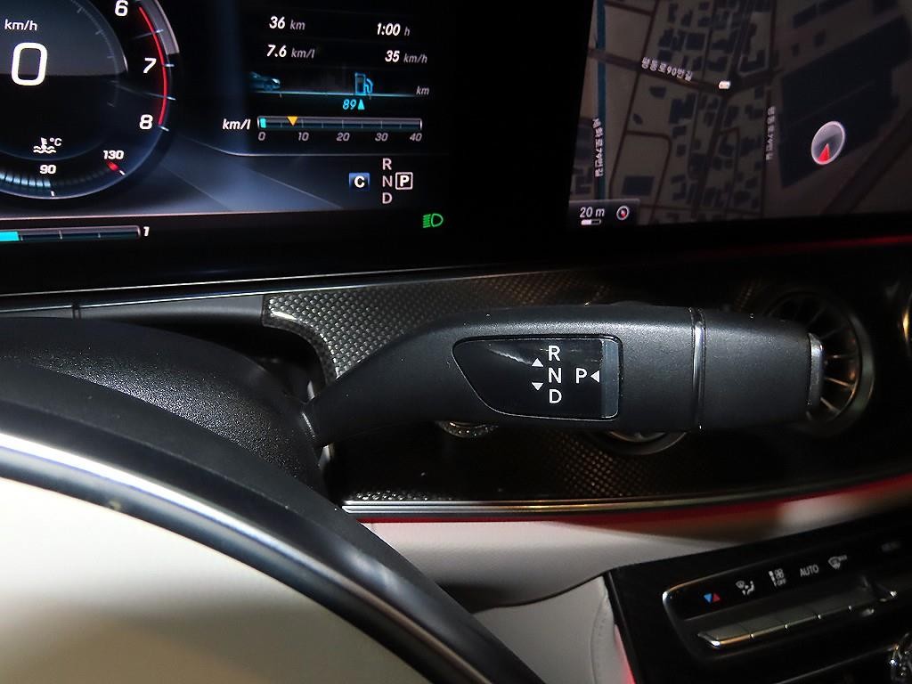 벤츠 E 클래스 E-클래스 W213 E400 4MATIC 쿠페 이미지 12