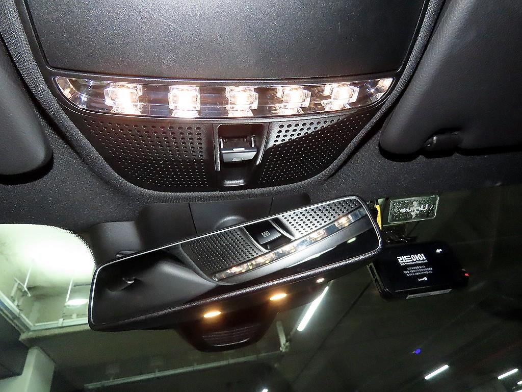 벤츠 E 클래스 E-클래스 W213 E400 4MATIC 쿠페 이미지 16