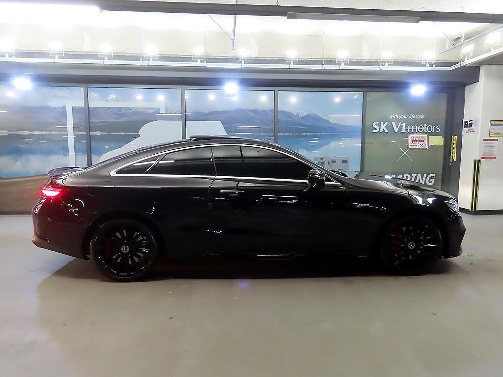 벤츠 E 클래스 E-클래스 W213 E400 4MATIC 쿠페 이미지 3