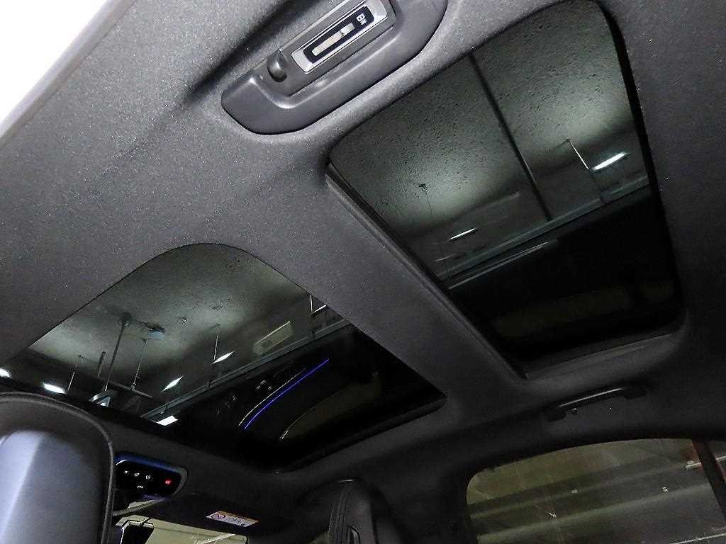 벤츠 E 클래스 E-클래스 W214 E300 4MATIC AMG Line 이미지 17