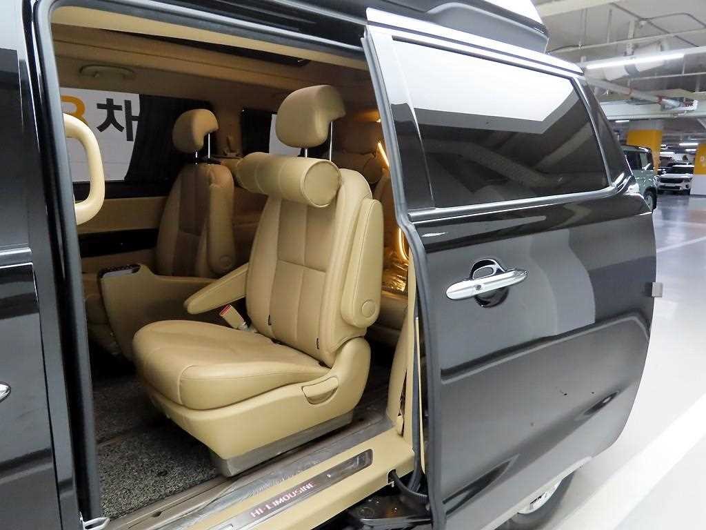 기아 카니발 더 뉴 카니발 디젤 9인승 하이리무진 노블레스 스페셜 이미지 11