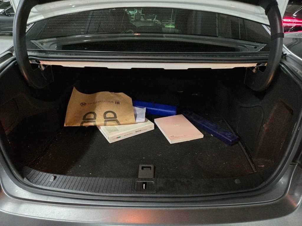 벤츠 E 클래스 E-클래스 W212 E220 블루텍 아방가르드 이미지 17