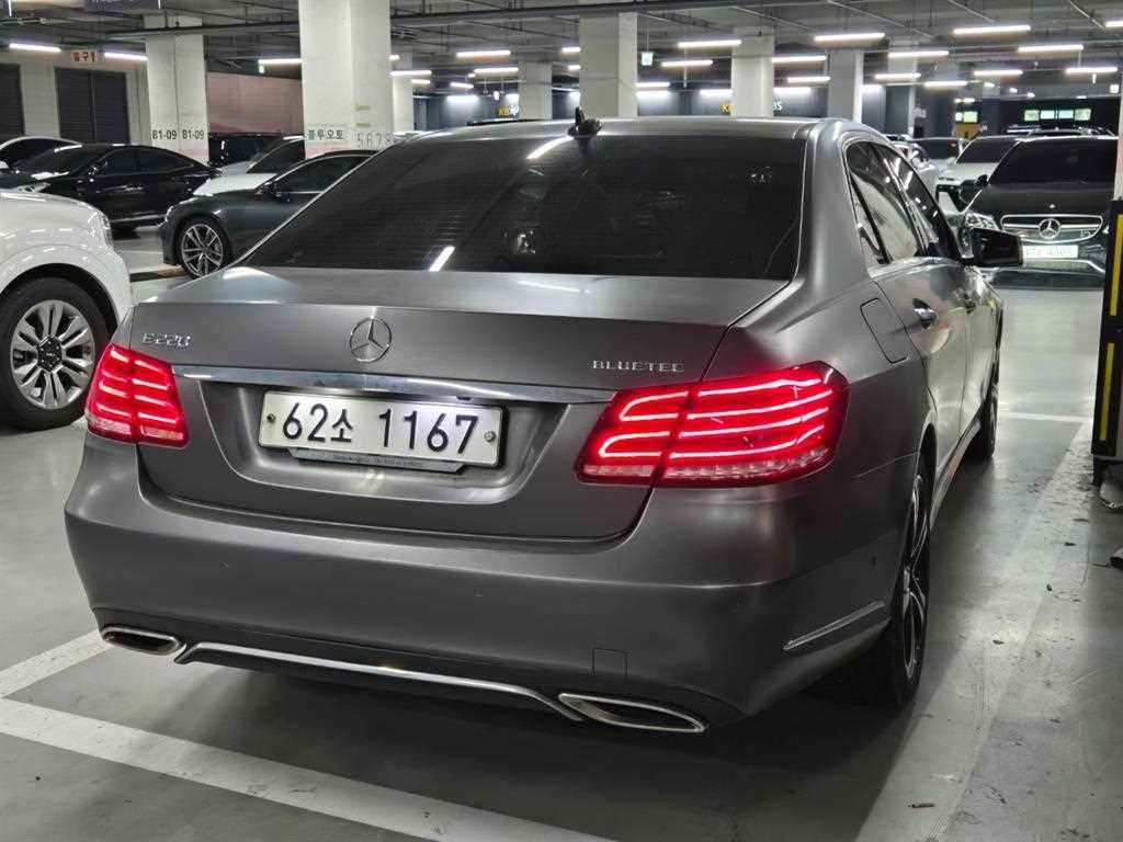 벤츠 E 클래스 E-클래스 W212 E220 블루텍 아방가르드 이미지 4