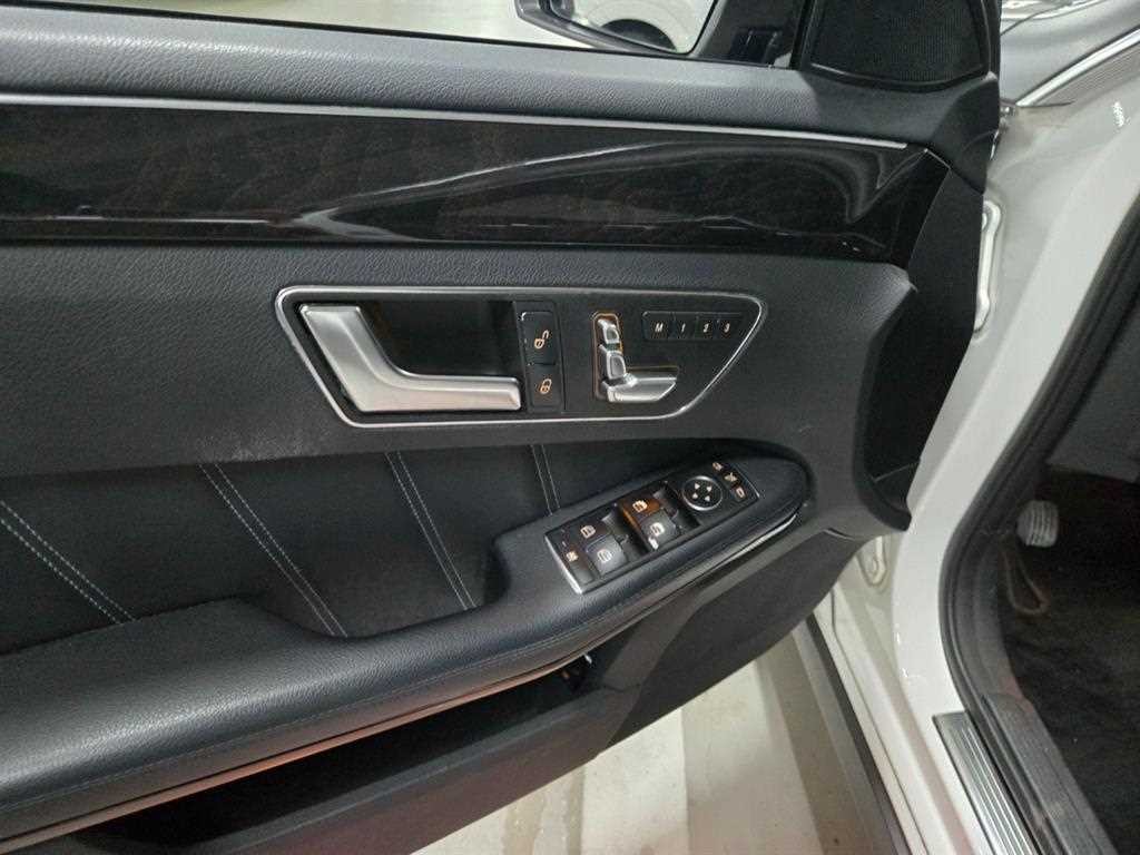 벤츠 E 클래스 E-클래스 W212 E220 블루텍 아방가르드 이미지 6