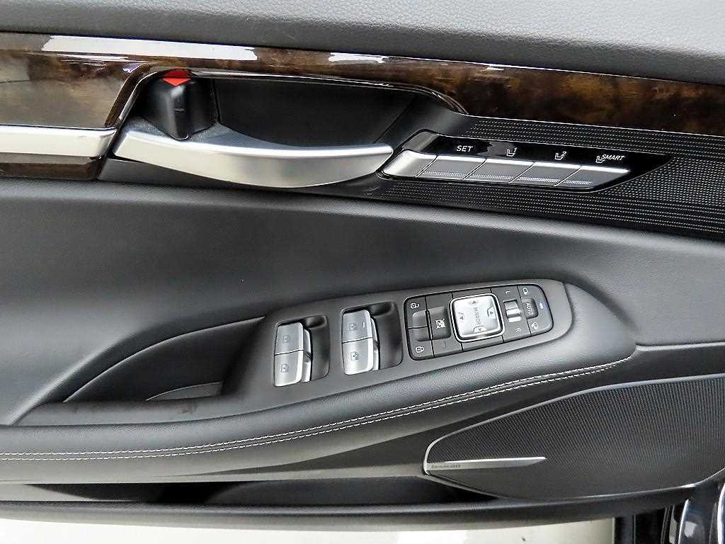 제네시스 G90 3.8 GDI AWD 프리미엄 럭셔리 이미지 11