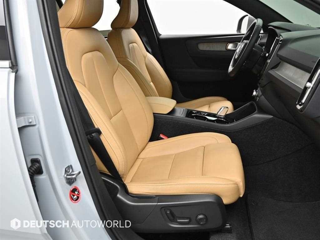 볼보 XC40 B4 AWD 인스크립션 이미지 10