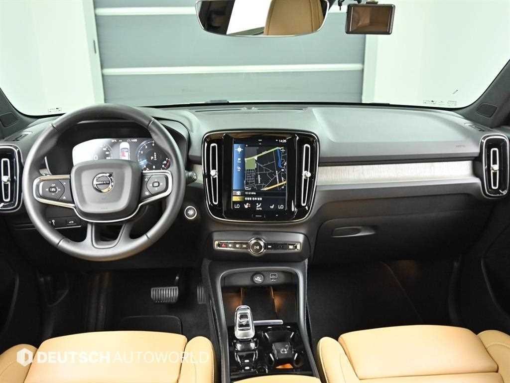 볼보 XC40 B4 AWD 인스크립션 이미지 7