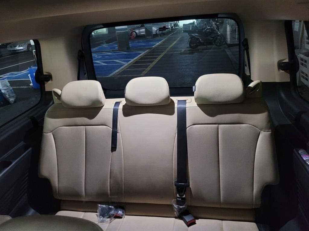 현대 스타리아 4WD 디젤 투어러 모던 이미지 13