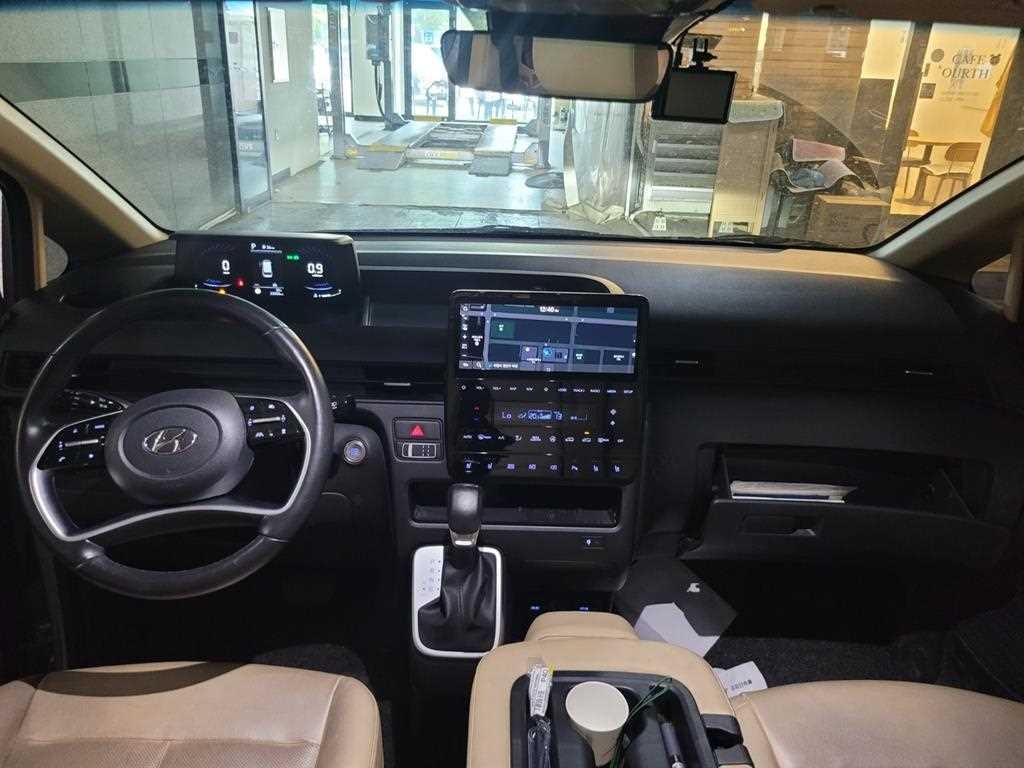 현대 스타리아 4WD 디젤 투어러 모던 이미지 5
