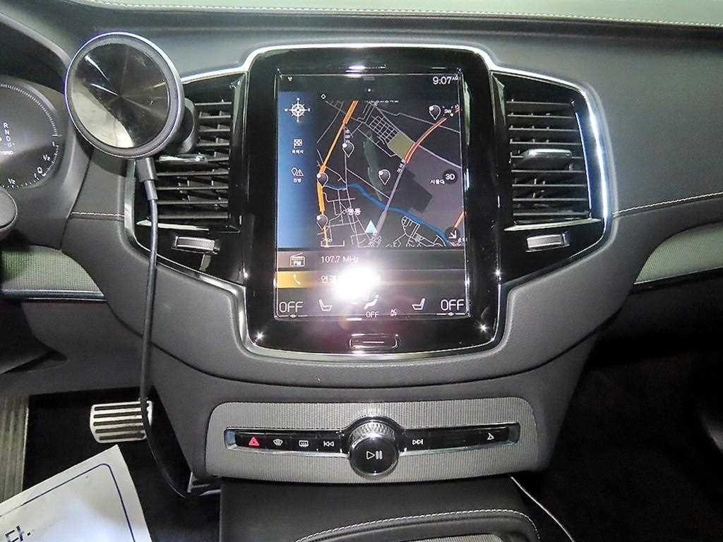 볼보 XC90 XC90 2세대 2.0 T8 AWD R-디자인 이미지 11