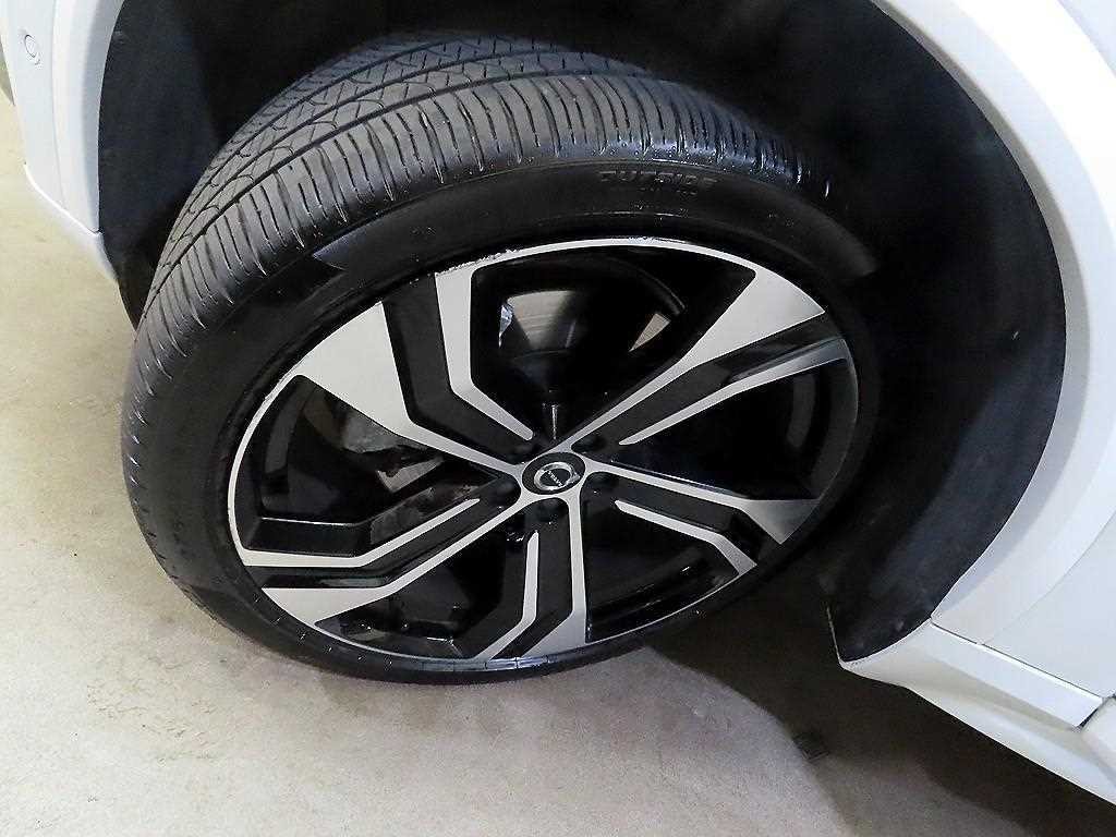 볼보 XC90 XC90 2세대 2.0 T8 AWD R-디자인 이미지 20
