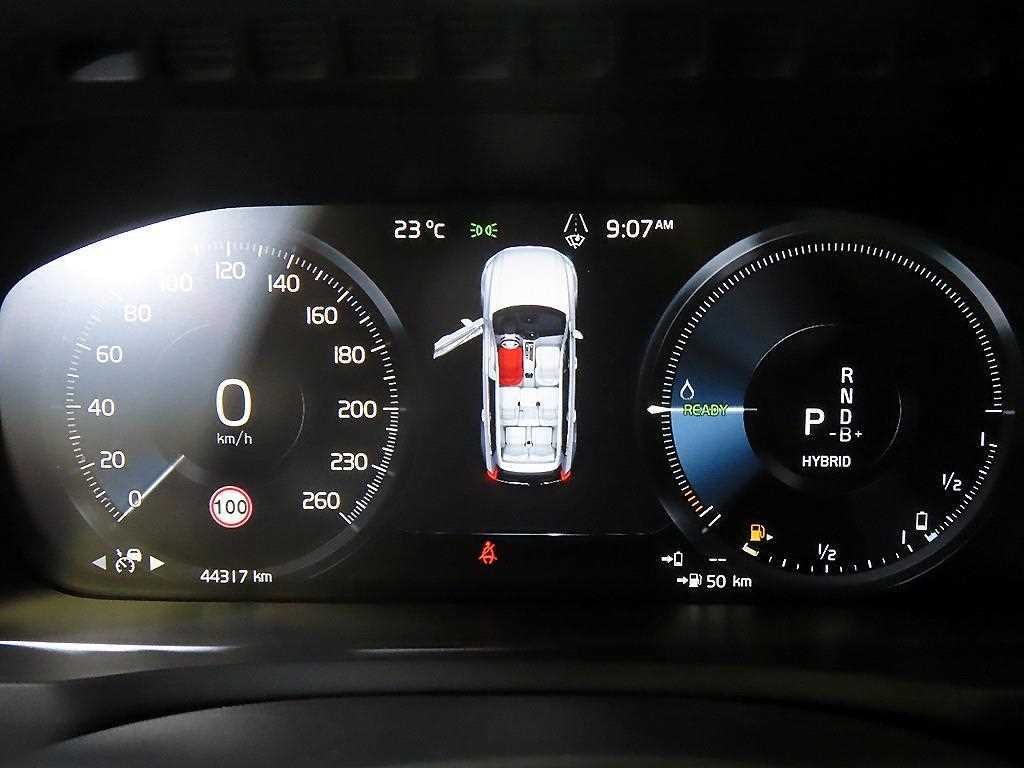 볼보 XC90 XC90 2세대 2.0 T8 AWD R-디자인 이미지 9