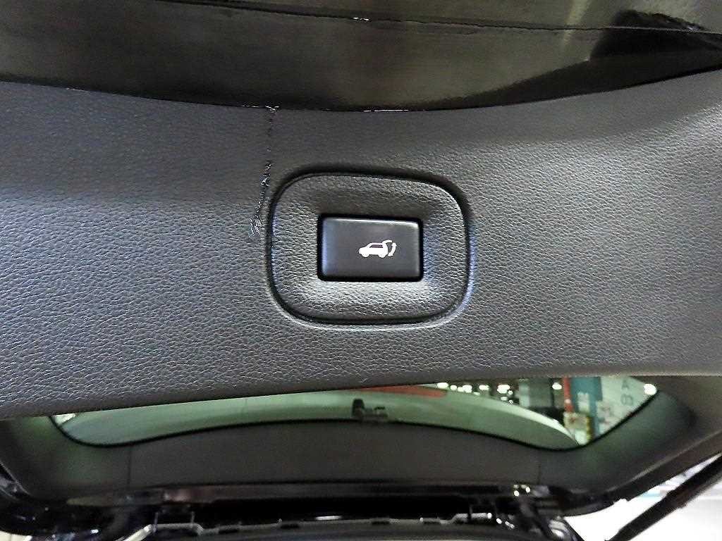 르노코리아(삼성) QM6 더뉴QM6 2.0 LPe RE 시그니처 2WD 이미지 15