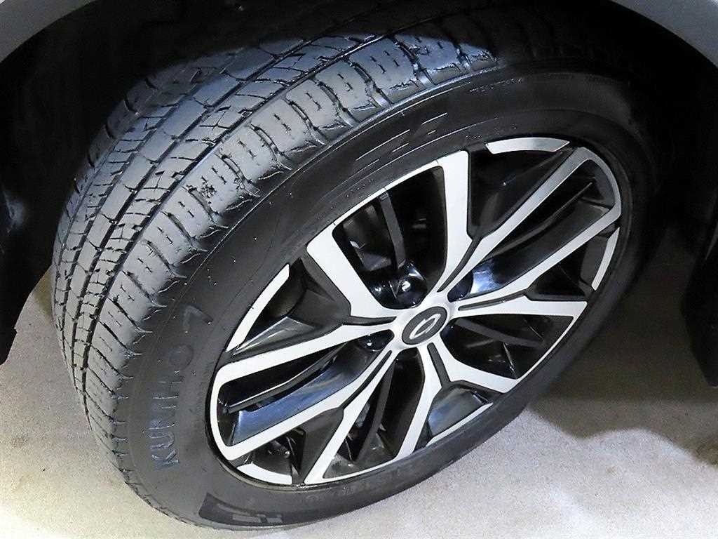 르노코리아(삼성) QM6 더뉴QM6 2.0 LPe RE 시그니처 2WD 이미지 20