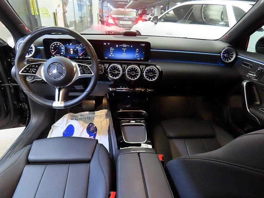 벤츠 A 클래스 A클래스 W177 A220 세단 이미지 10