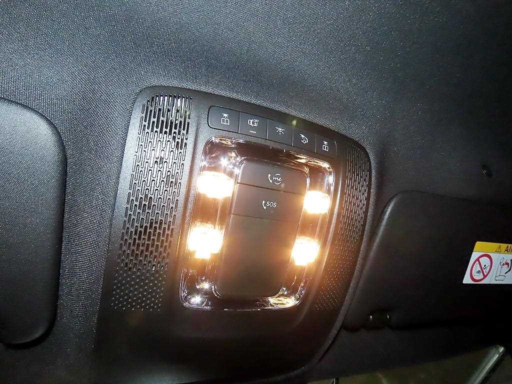 벤츠 A 클래스 A클래스 W177 A220 세단 이미지 14