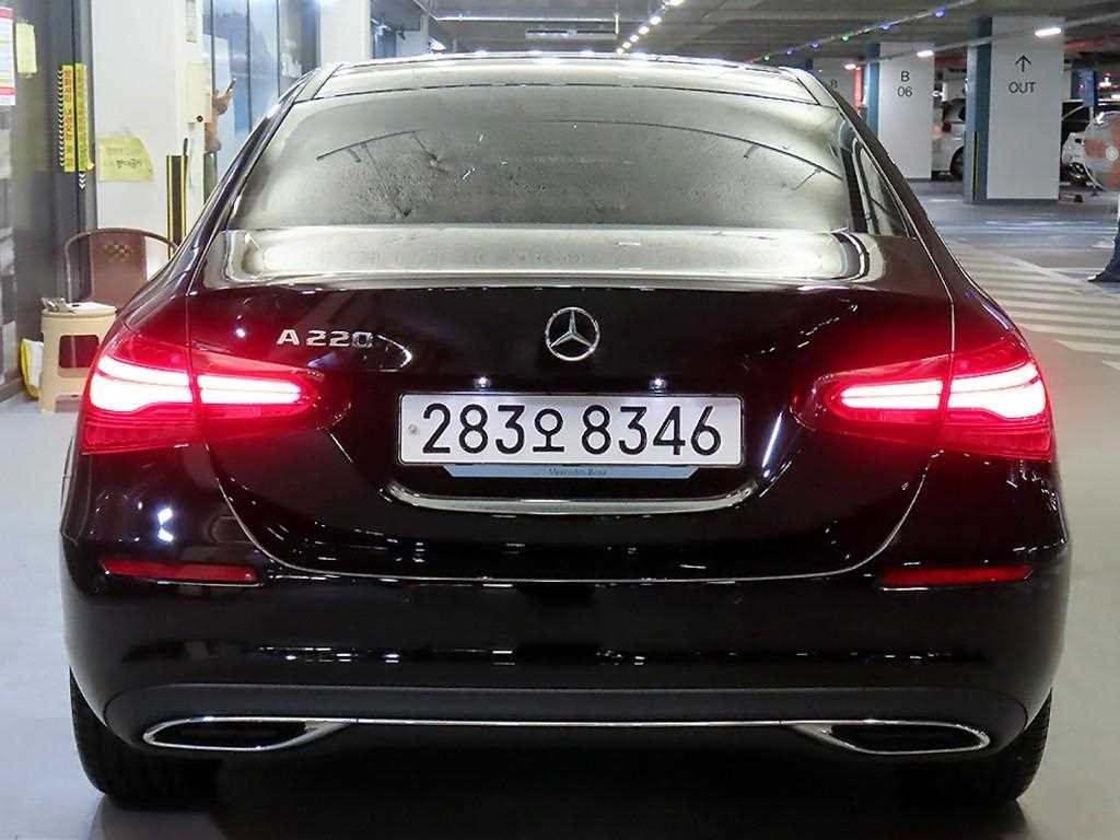 벤츠 A 클래스 A클래스 W177 A220 세단 이미지 5