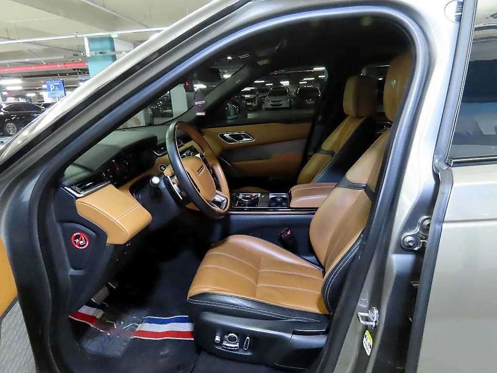 랜드로버 레인지로버 벨라 3.0 D300 R-다이나믹 HSE 이미지 6