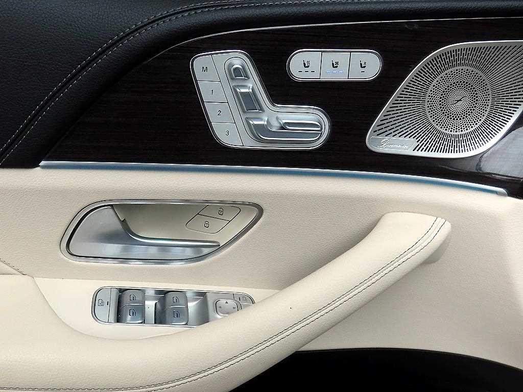 벤츠 GLE 클래스 GLE 클래스 W167 GLE 300d 4MATIC 이미지 11