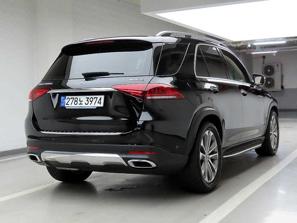 벤츠 GLE 클래스 GLE 클래스 W167 GLE 300d 4MATIC 이미지 4