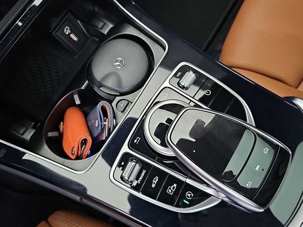 벤츠 C 클래스 C클래스 W205 C220 d 4MATIC 쿠페 이미지 17