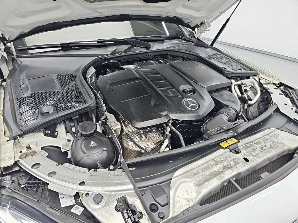 벤츠 C 클래스 C클래스 W205 C220 d 4MATIC 쿠페 이미지 5