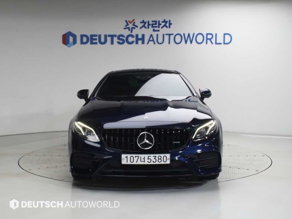 벤츠 E 클래스 E-클래스 W213 E450 4MATIC 쿠페 이미지 4