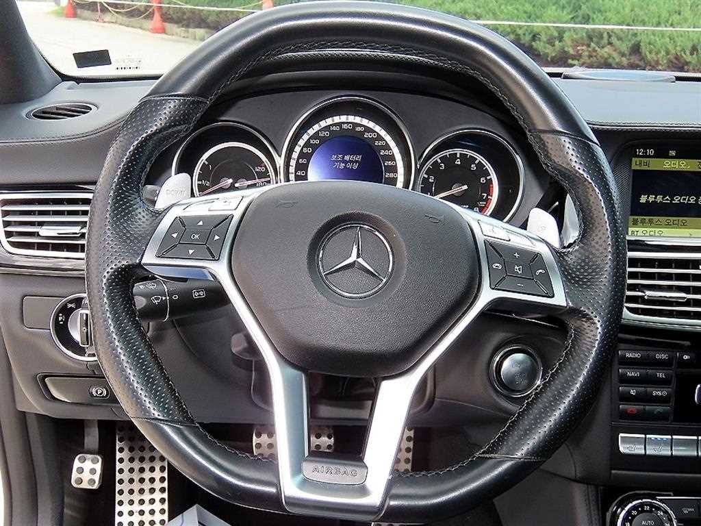 벤츠 CLS 클래스 CLS클래스 W218 CLS 63 AMG 이미지 8