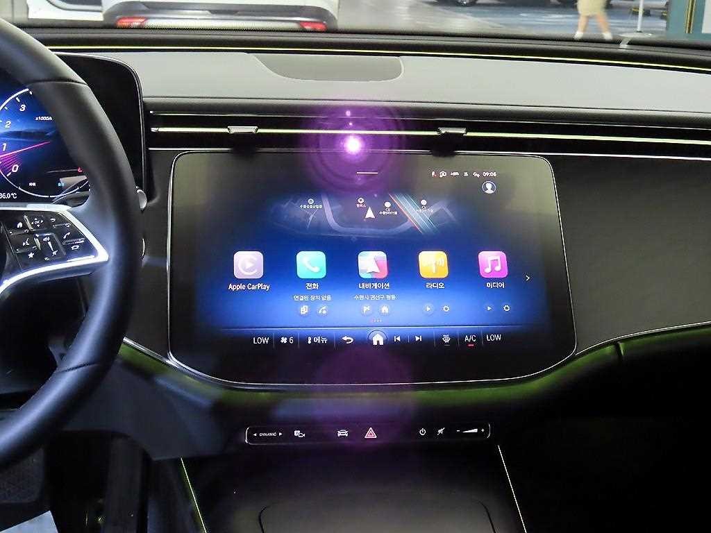 벤츠 E 클래스 E-클래스 W214 E200 아방가르드 리미티드 이미지 11