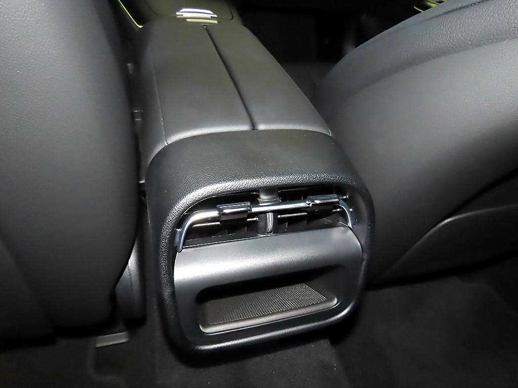 벤츠 E 클래스 E-클래스 W214 E200 아방가르드 리미티드 이미지 17