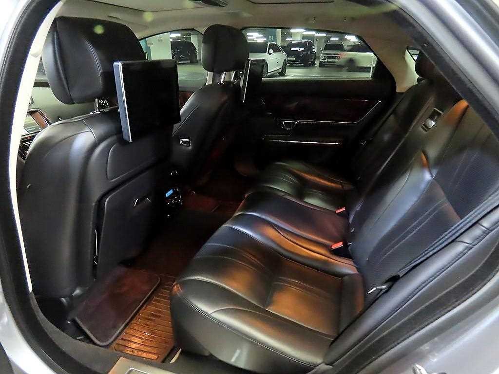 재규어 XJ XJ (X351) 3.0 SC 프리미엄 럭셔리 LWB 이미지 7
