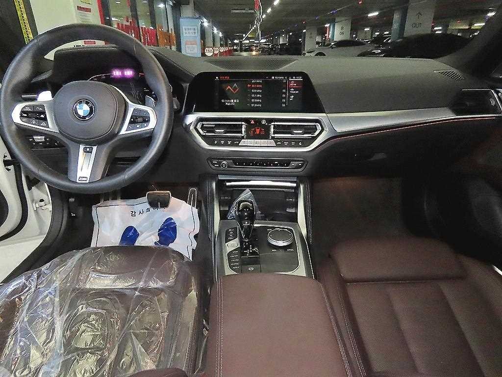 BMW 4시리즈 4시리즈 (G22) 420d 그란쿠페 M 스포츠 퍼스트 에디션 이미지 10