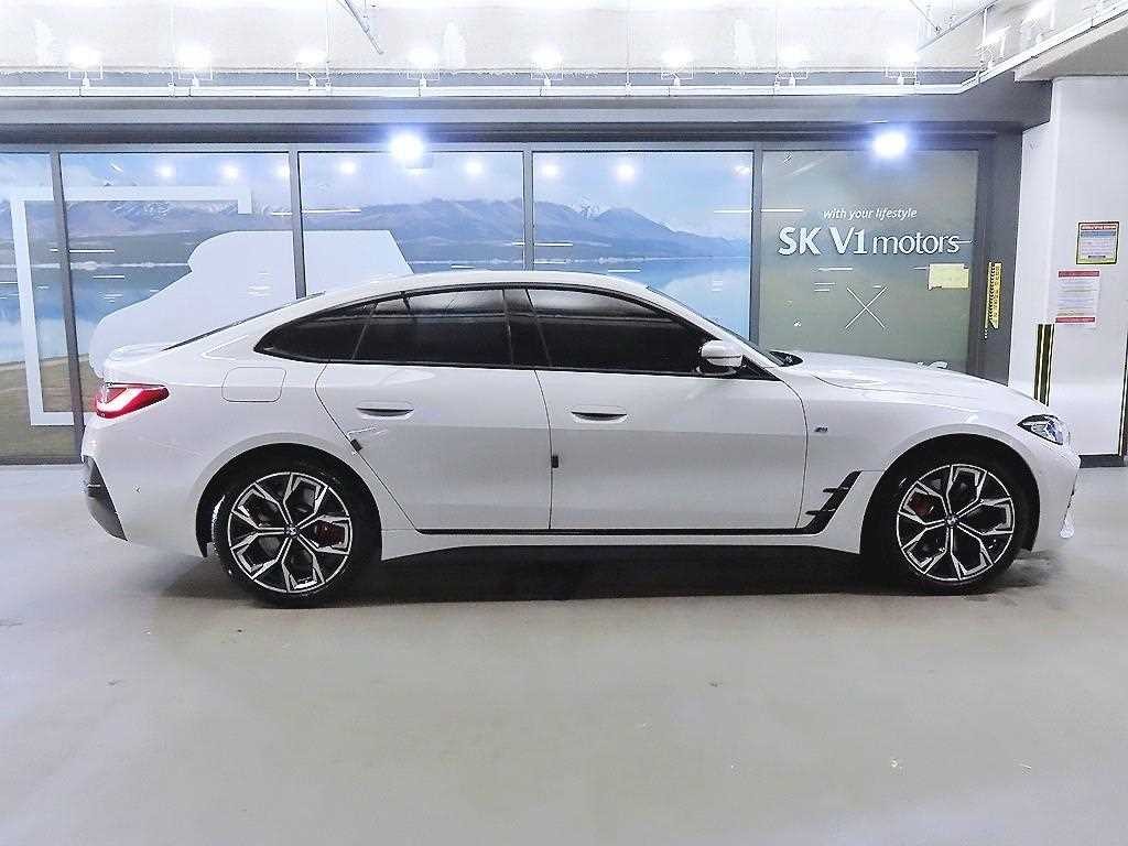 BMW 4시리즈 4시리즈 (G22) 420d 그란쿠페 M 스포츠 퍼스트 에디션 이미지 3