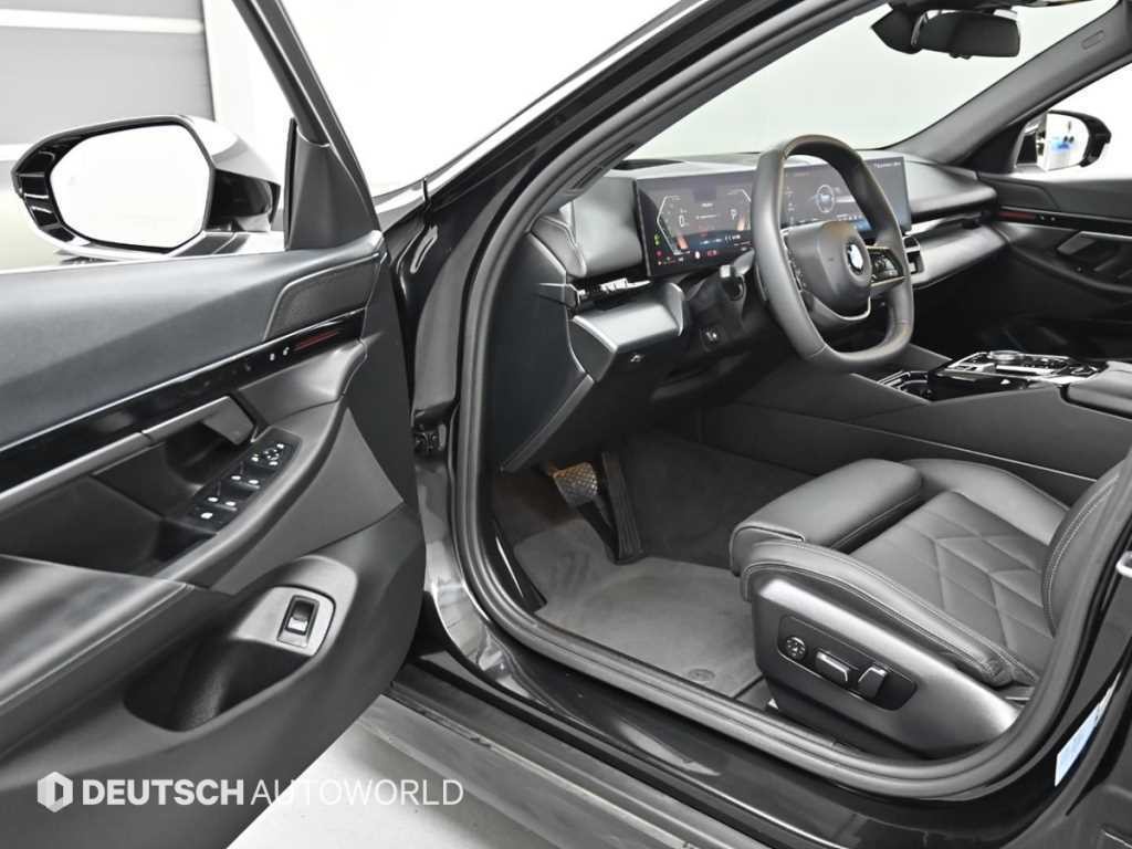 BMW 5시리즈 5시리즈 (G60) 520i 기본형 이미지 11