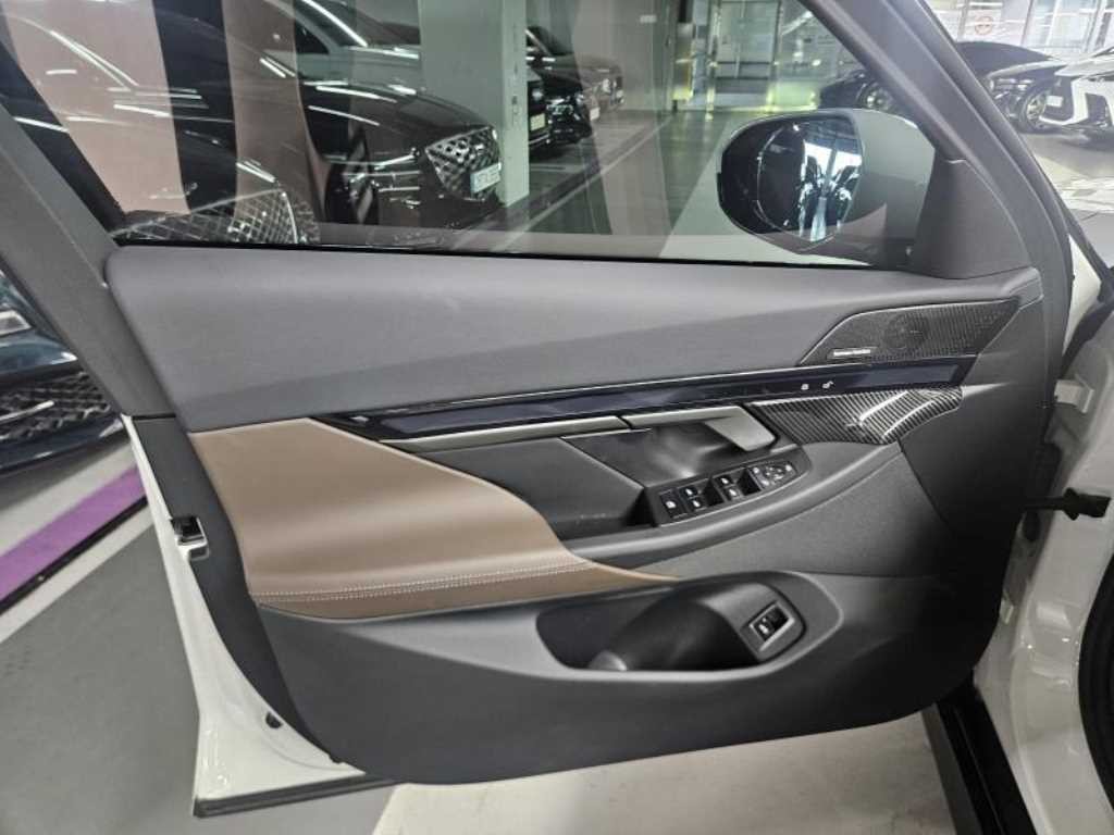 BMW 5시리즈 5시리즈 (G60) 523d xDrive 기본형 이미지 8