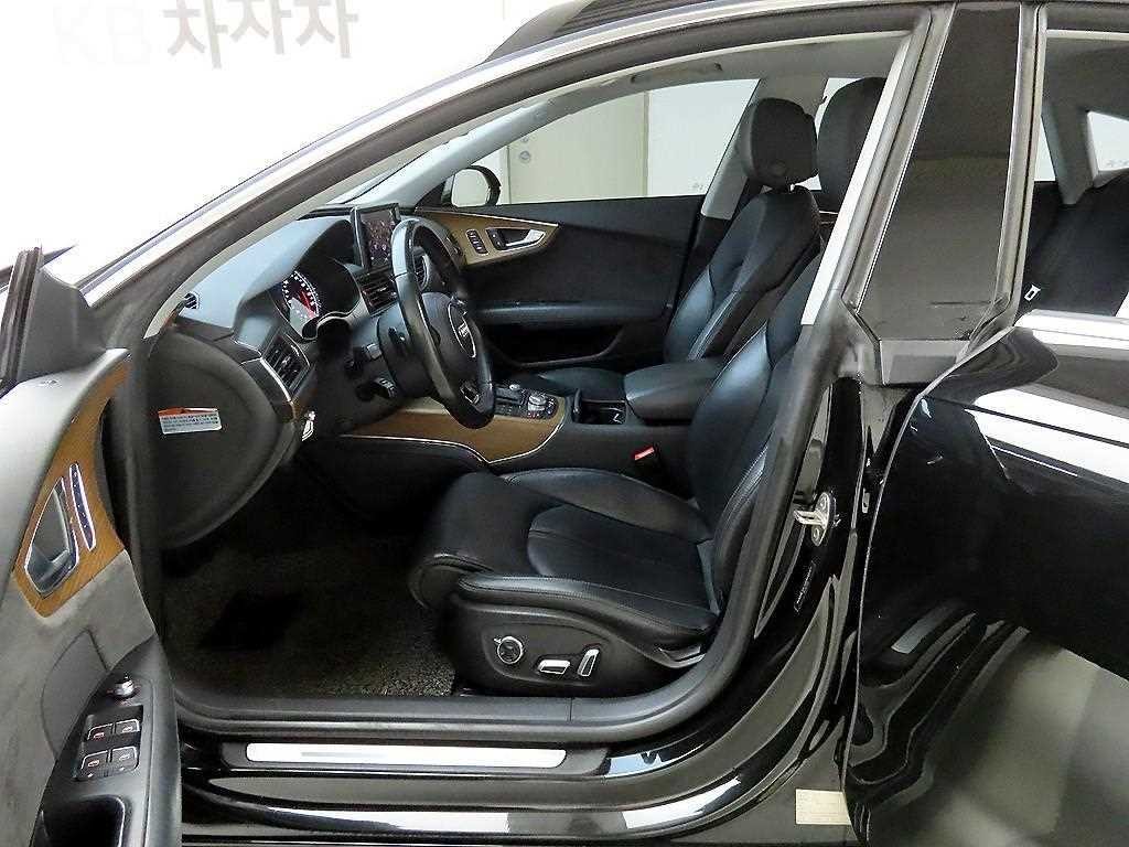 아우디 A7 55 TDI 콰트로 프리미엄 이미지 11