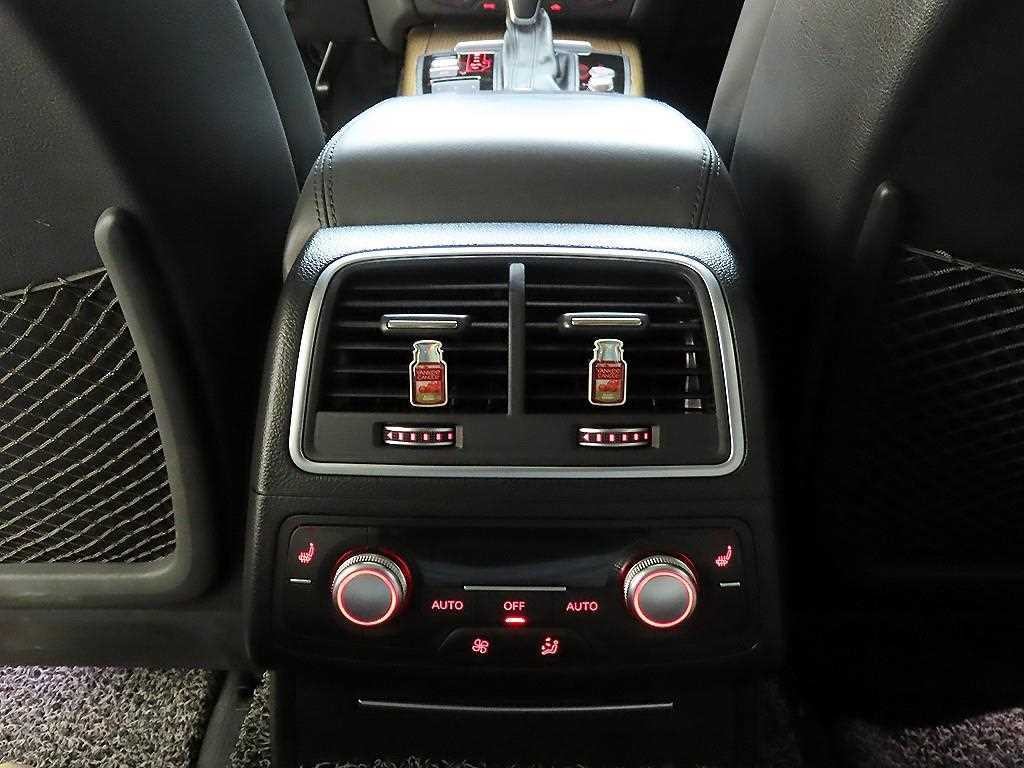 아우디 A7 55 TDI 콰트로 프리미엄 이미지 13