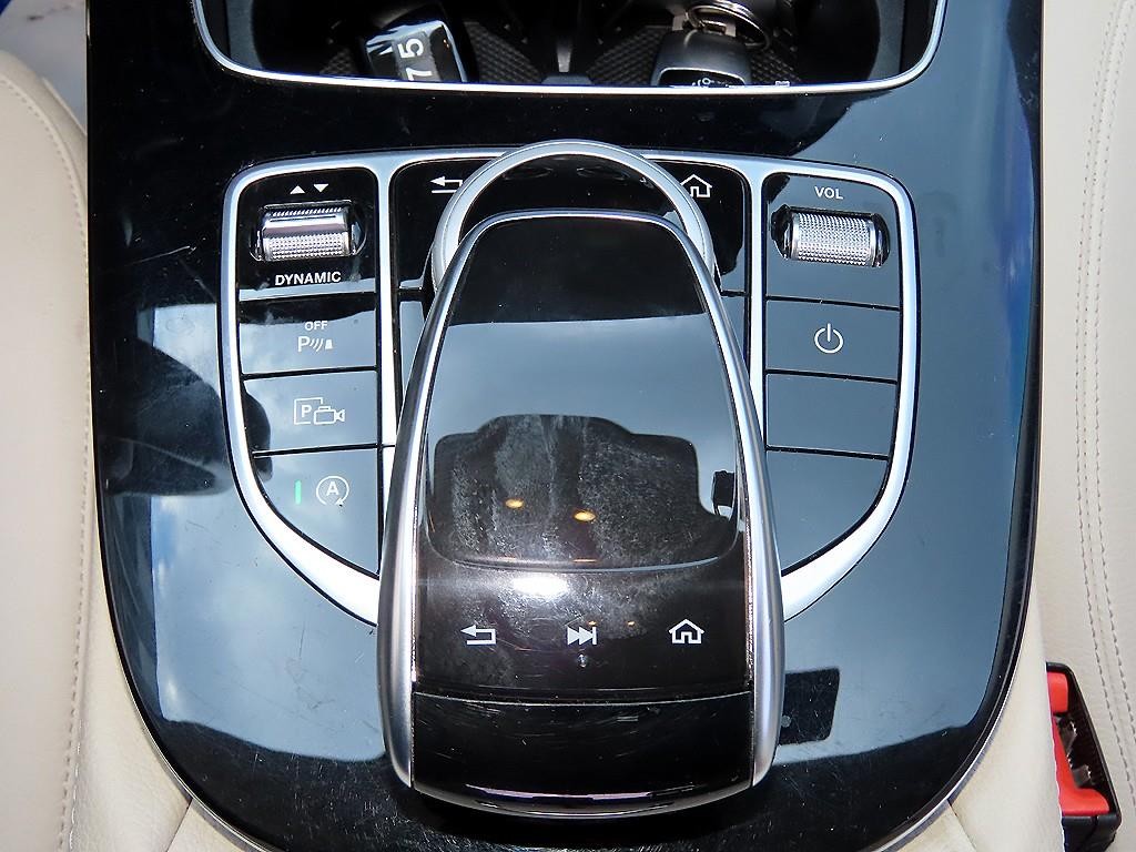 벤츠 E 클래스 E-클래스 W213 E220d 아방가르드 이미지 12
