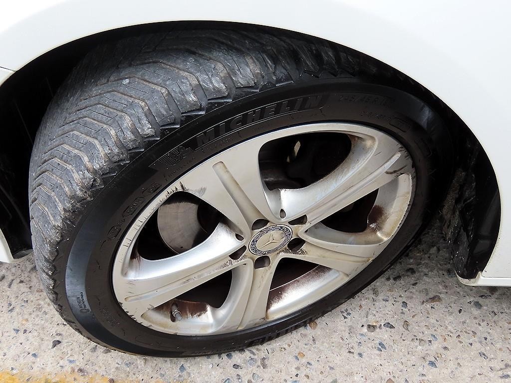 벤츠 E 클래스 E-클래스 W213 E220d 아방가르드 이미지 20