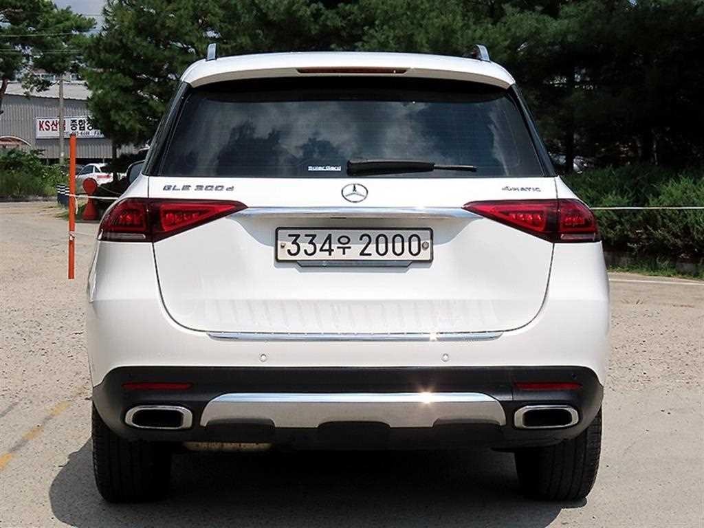 벤츠 GLE 클래스 GLE 클래스 W167 GLE 300d 4MATIC 이미지 4