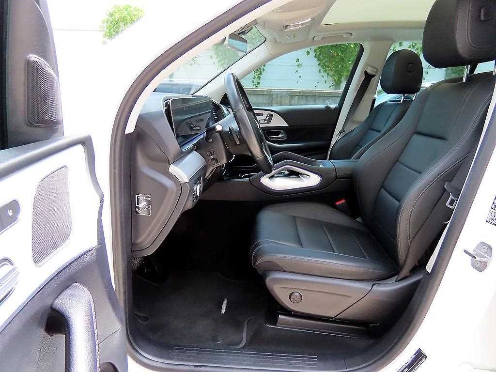 벤츠 GLE 클래스 GLE 클래스 W167 GLE 300d 4MATIC 이미지 6