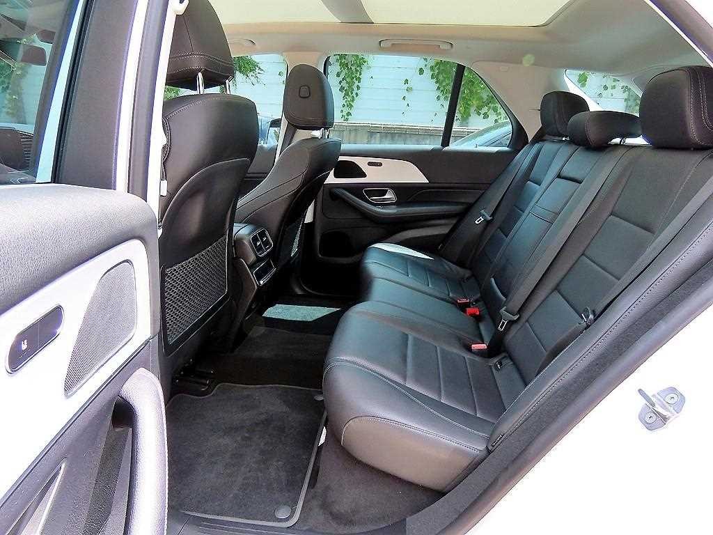 벤츠 GLE 클래스 GLE 클래스 W167 GLE 300d 4MATIC 이미지 7