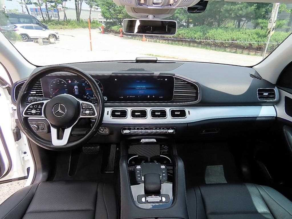 벤츠 GLE 클래스 GLE 클래스 W167 GLE 300d 4MATIC 이미지 8
