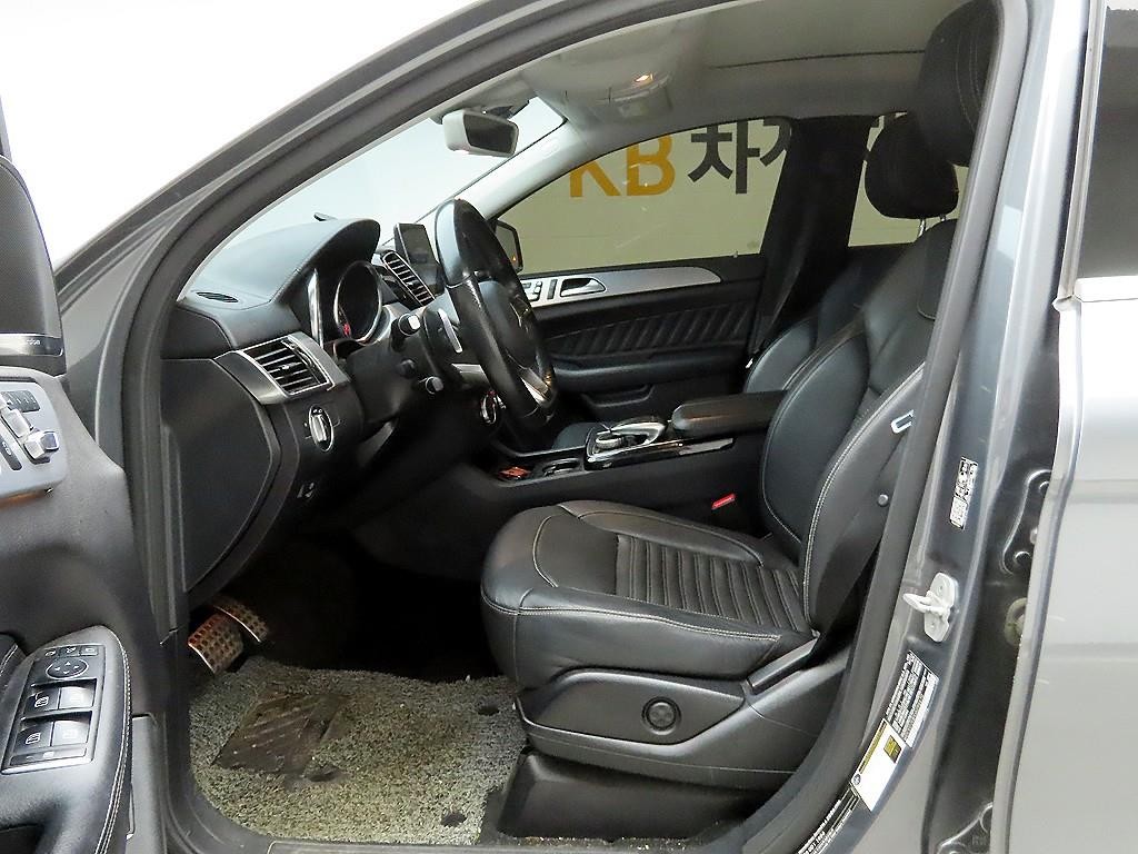 벤츠 GLE 클래스 GLE 클래스 W166 GLE 350 d 4MATIC 쿠페 이미지 12