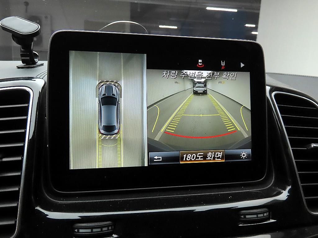 벤츠 GLE 클래스 GLE 클래스 W166 GLE 350 d 4MATIC 쿠페 이미지 14