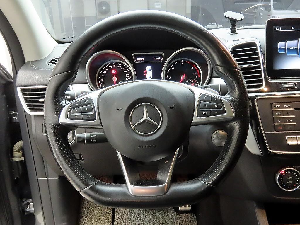 벤츠 GLE 클래스 GLE 클래스 W166 GLE 350 d 4MATIC 쿠페 이미지 7