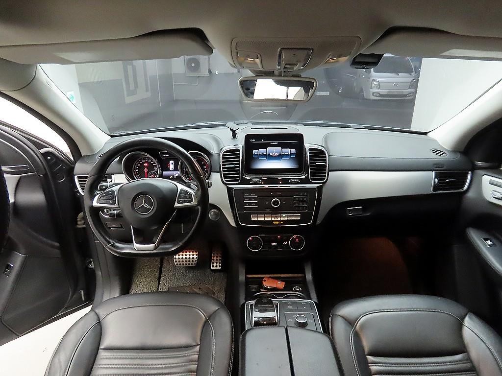 벤츠 GLE 클래스 GLE 클래스 W166 GLE 350 d 4MATIC 쿠페 이미지 8