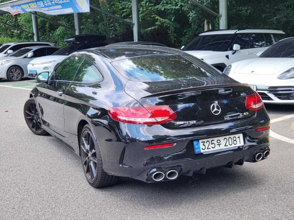 벤츠 C 클래스 C클래스 W205 C43 AMG 4MATIC 쿠페 이미지 3