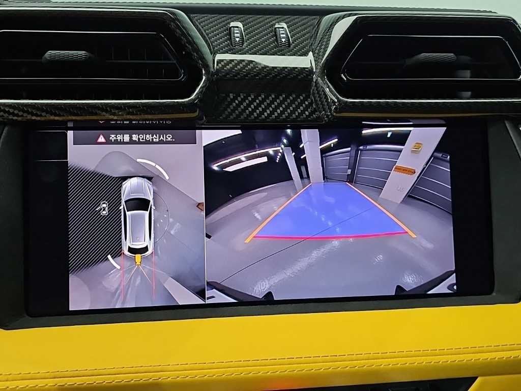 람보르기니 우루스 4.0 V8 SE PHEV 이미지 15